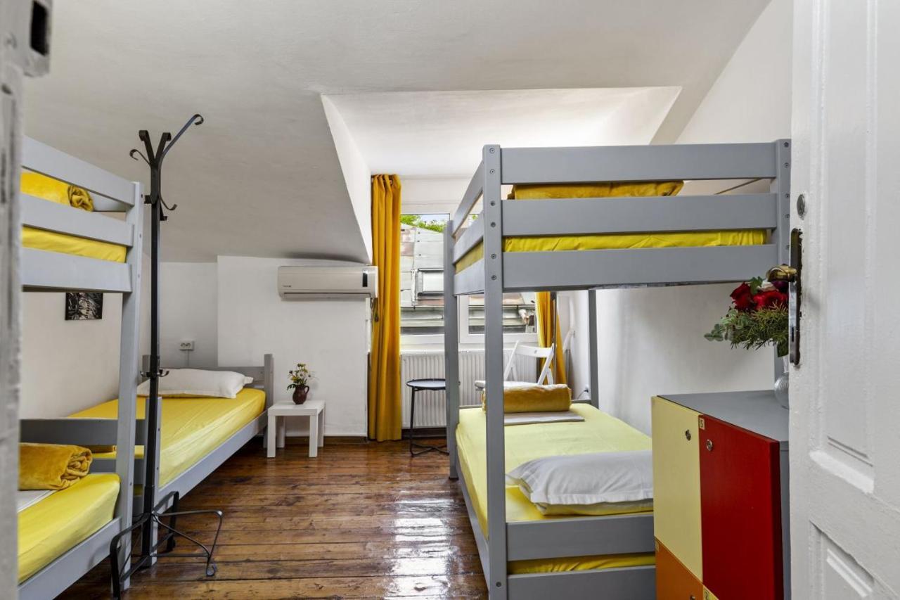 Friends Hostel Bukurešť Exteriér fotografie