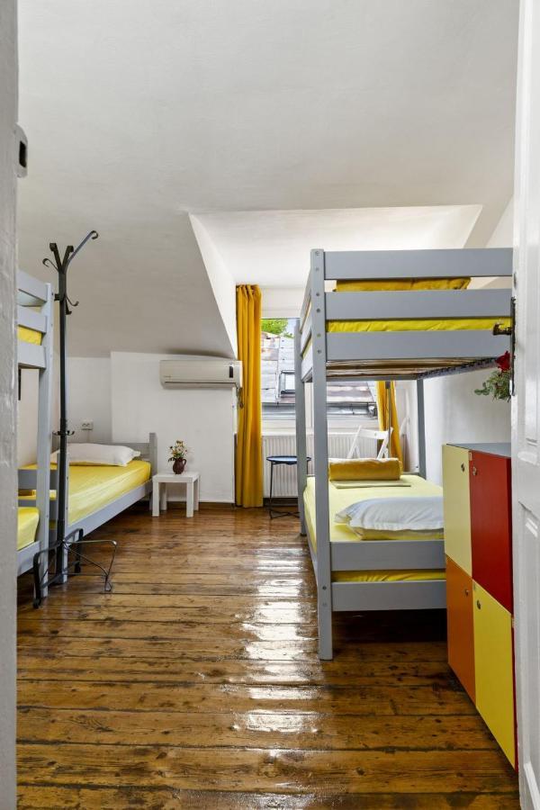 Friends Hostel Bukurešť Exteriér fotografie