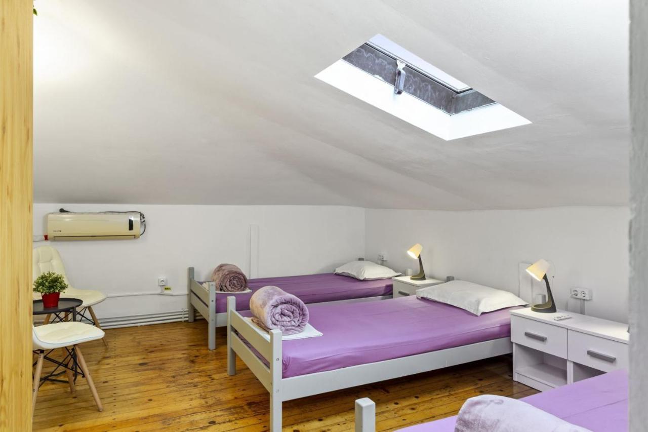 Friends Hostel Bukurešť Exteriér fotografie